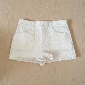 CLUB MONACO White Pocketed Denim Shorts Size 31